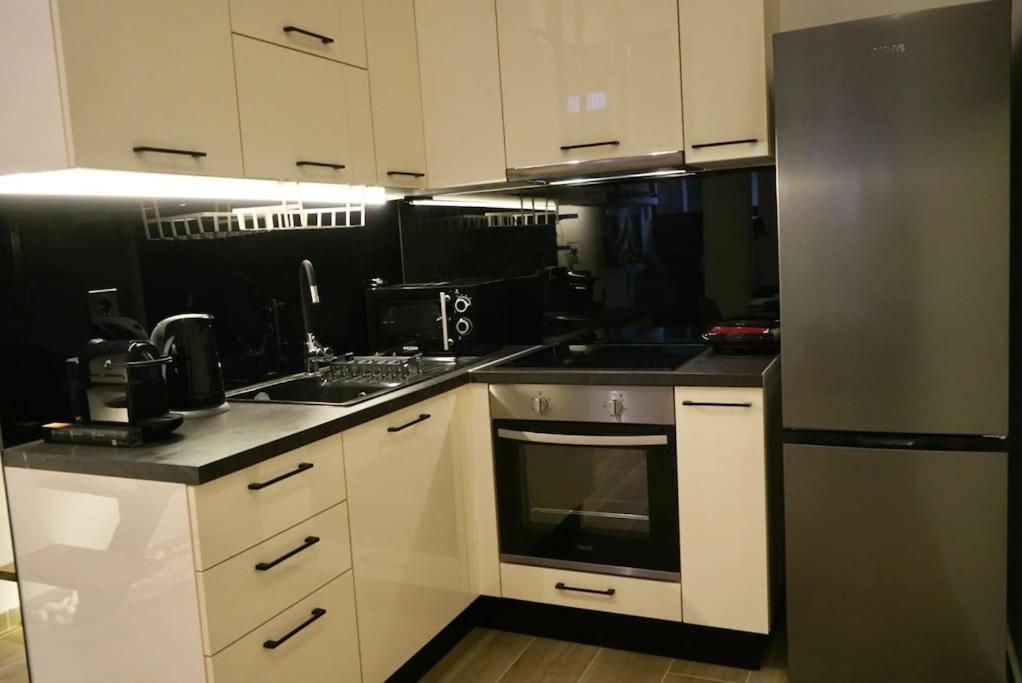 Cosy Loft Apartment Патра Екстериор снимка
