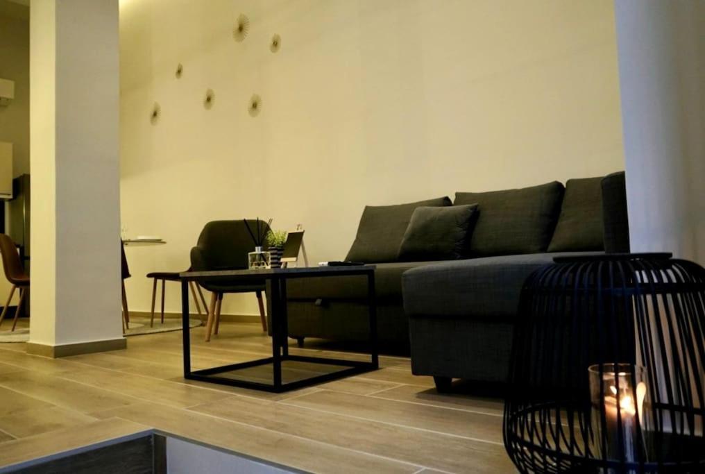 Cosy Loft Apartment Патра Екстериор снимка