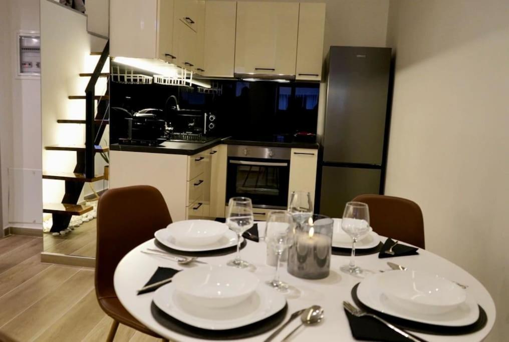 Cosy Loft Apartment Патра Екстериор снимка
