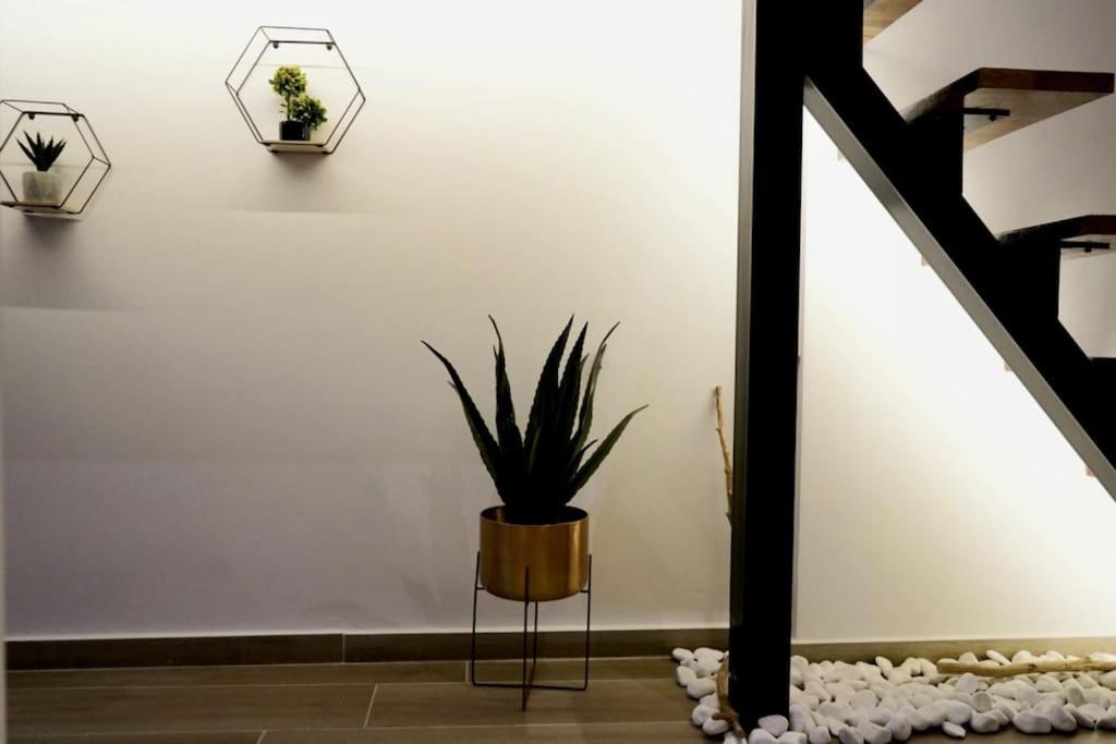 Cosy Loft Apartment Патра Екстериор снимка