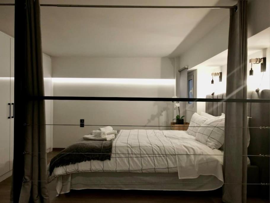 Cosy Loft Apartment Патра Екстериор снимка